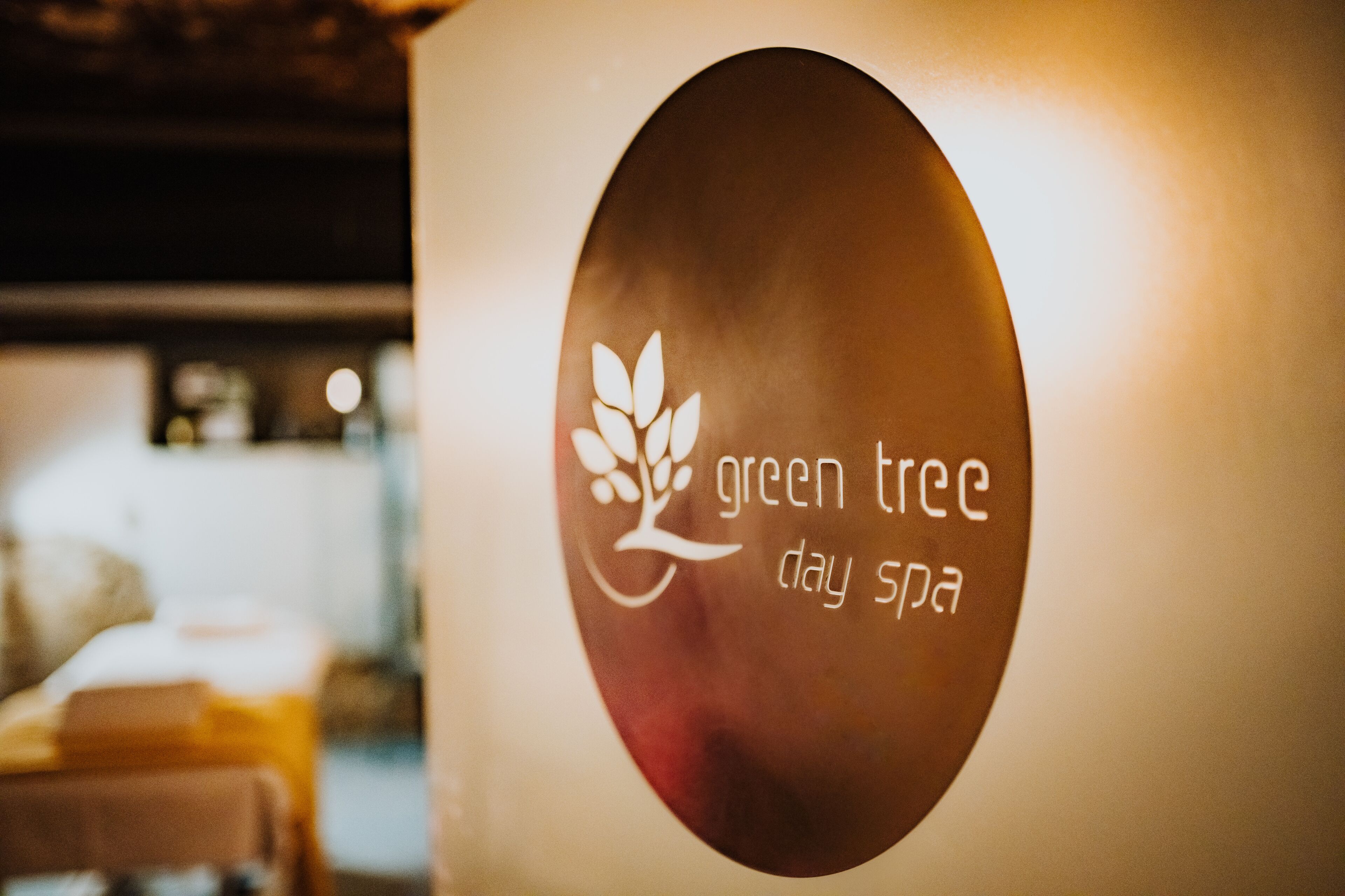 2 treatment rooms, massages