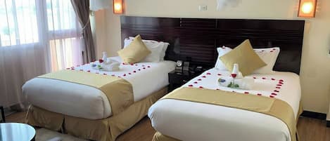 Superior Twin Room, Balcony, City View | Premium bedding, memory foam beds, minibar (free items), in-room safe