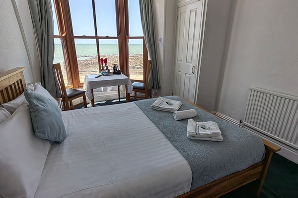 Superior Double Room, Ensuite, Sea View | Desk, iron/ironing board, free WiFi, bed sheets
