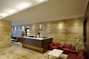 Reception - Hotel Deccan Pavilion Pune (Pune)