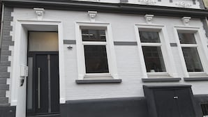 Exterior - Aparthotel Lenau (Hannover)