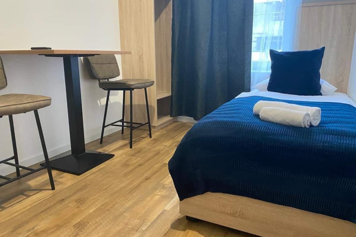 Classic Studio | Blackout drapes, soundproofing, WiFi (free), bed sheets