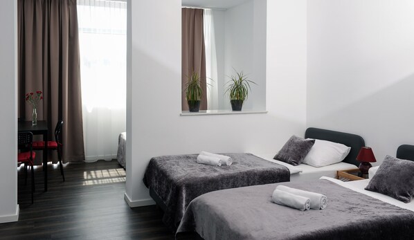 Cortinas blackout, sistema de insonorización y wifi gratis