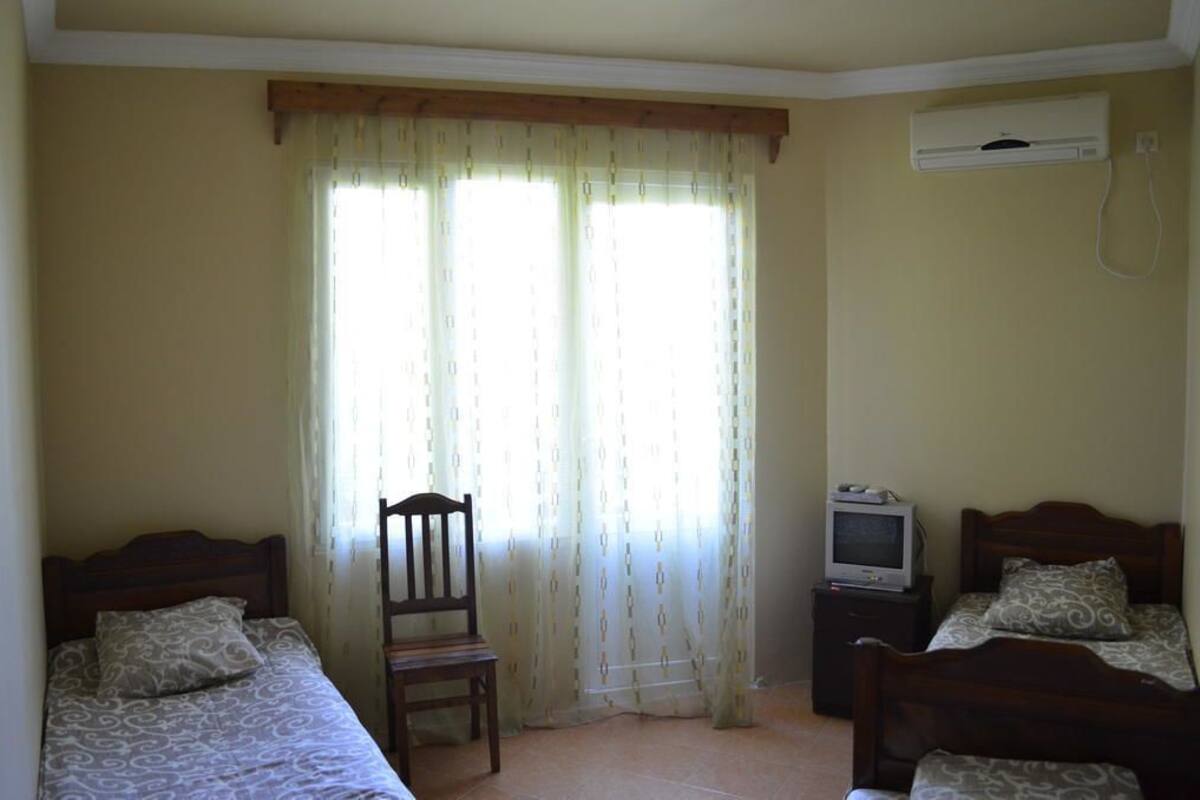 Desk, soundproofing, iron/ironing board, free WiFi