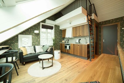 Home Again Nygata 16