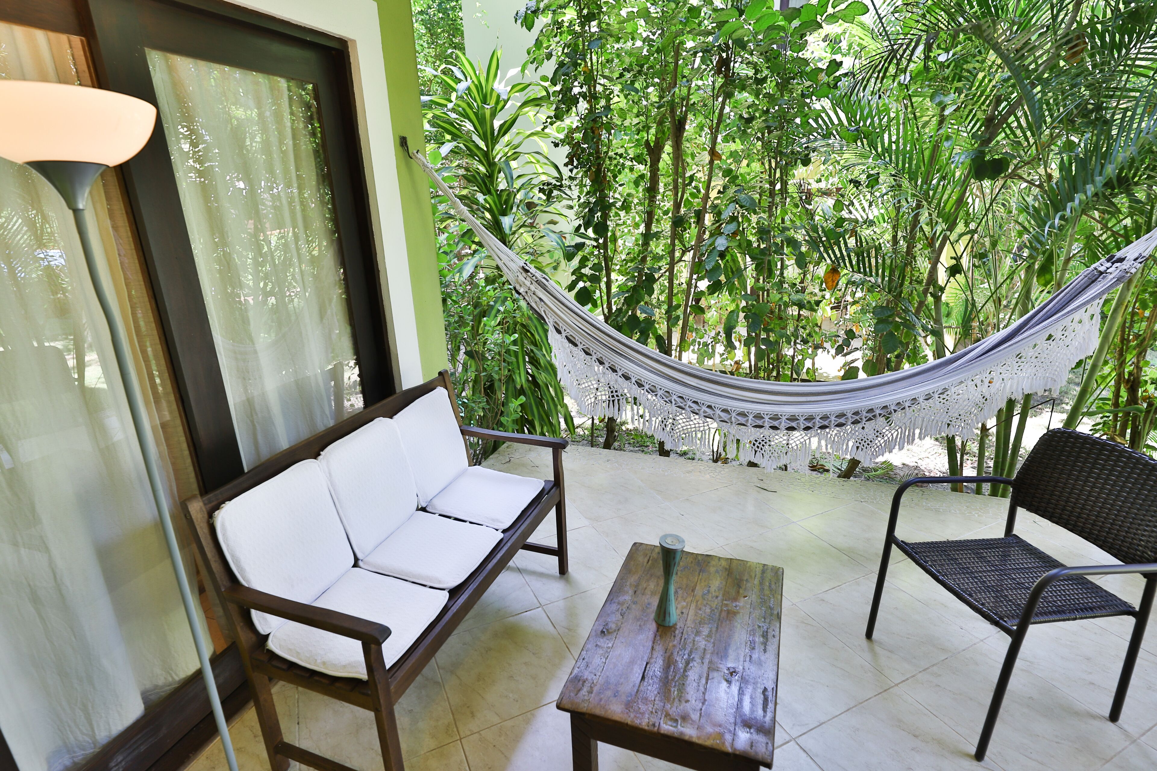 classic apartment  | balcony