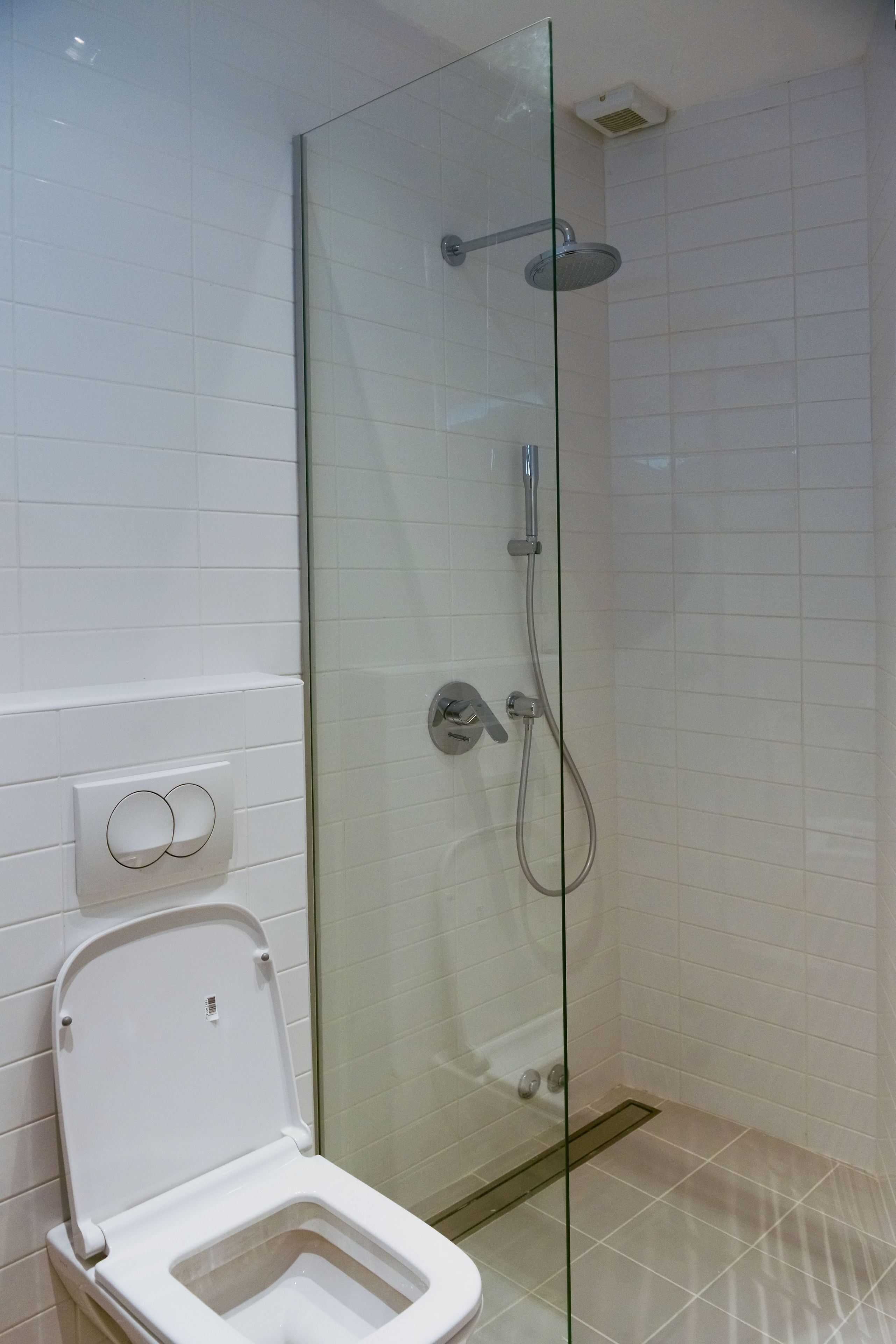superior single room | bathroom | shower, free toiletries, hair dryer, slippers