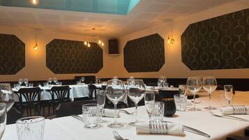 Dîner servi sur place