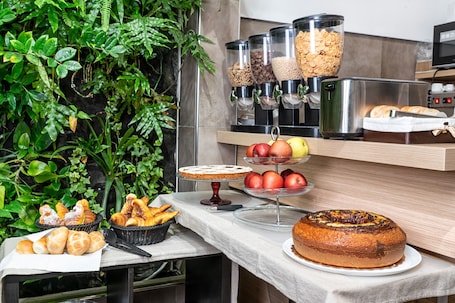 Daily buffet breakfast (EUR 5.00 per person)