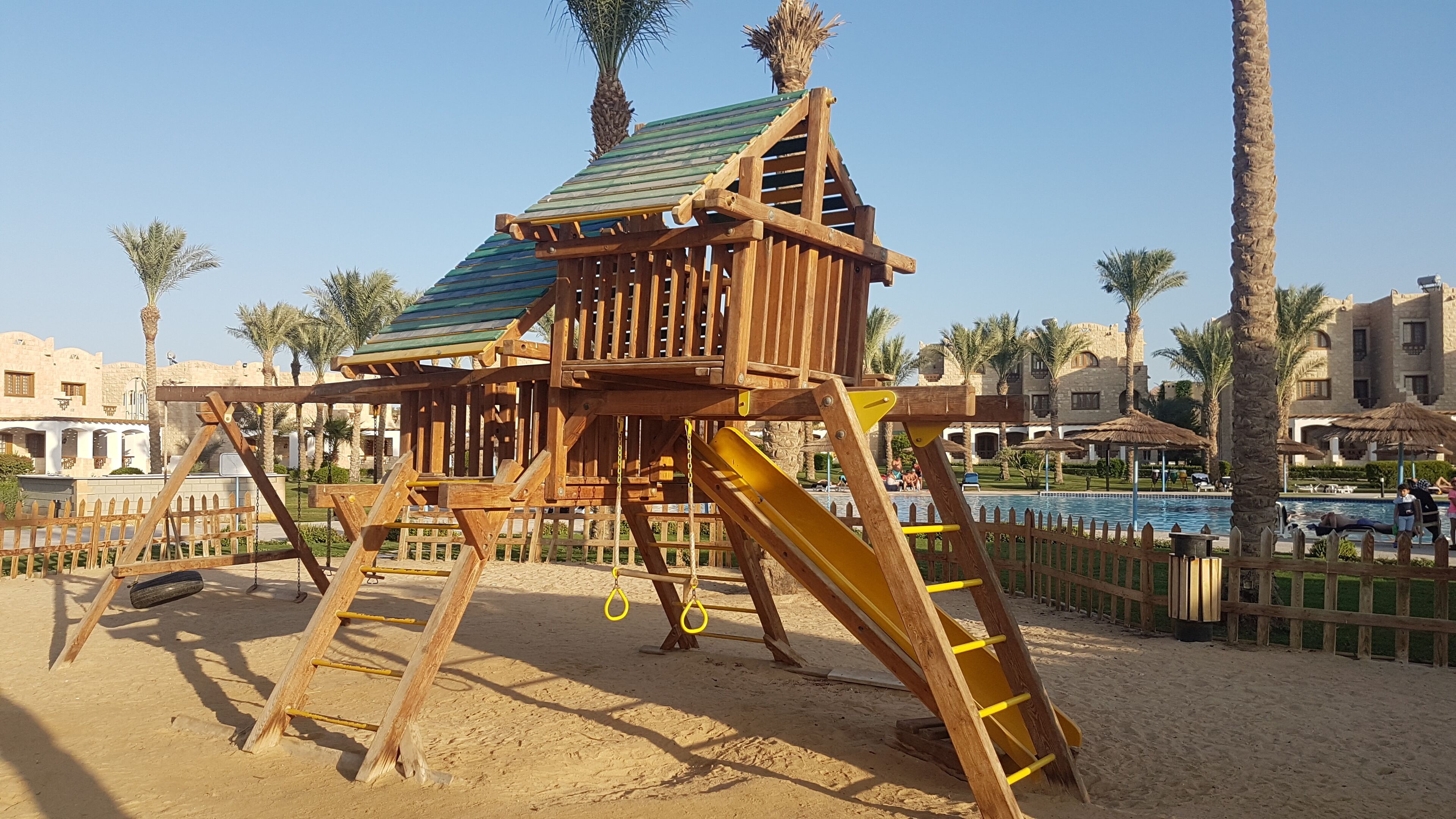 children’s play area – outdoor