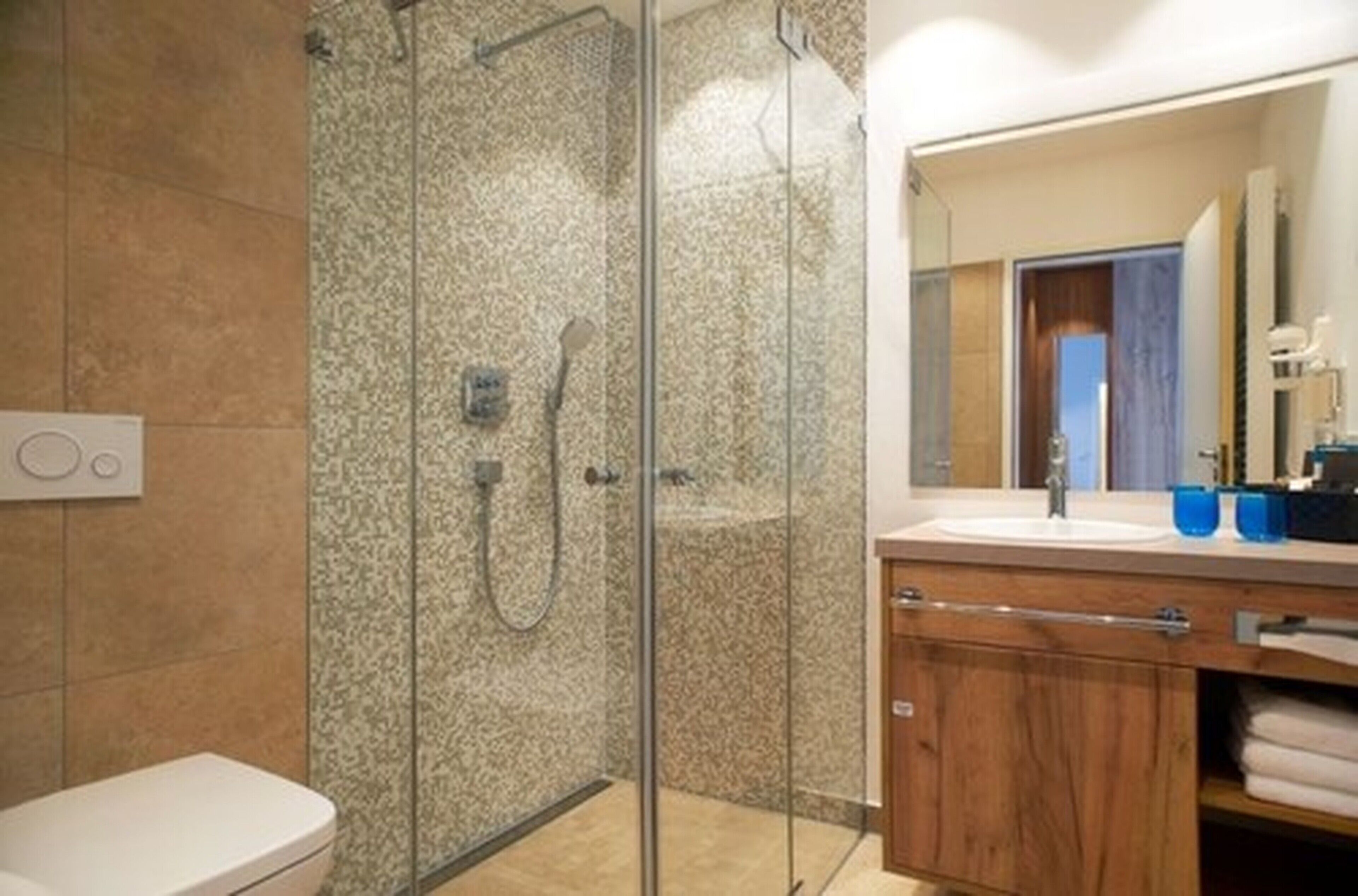 shower, free toiletries, hair dryer, bathrobes