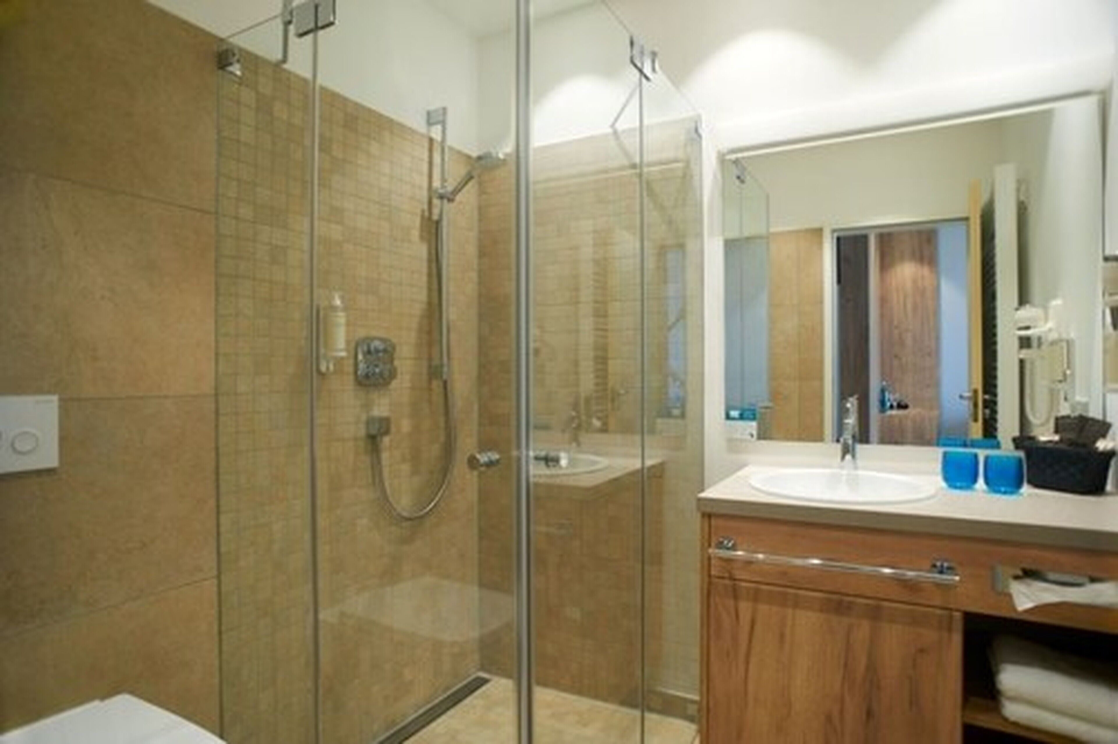 shower, free toiletries, hair dryer, bathrobes