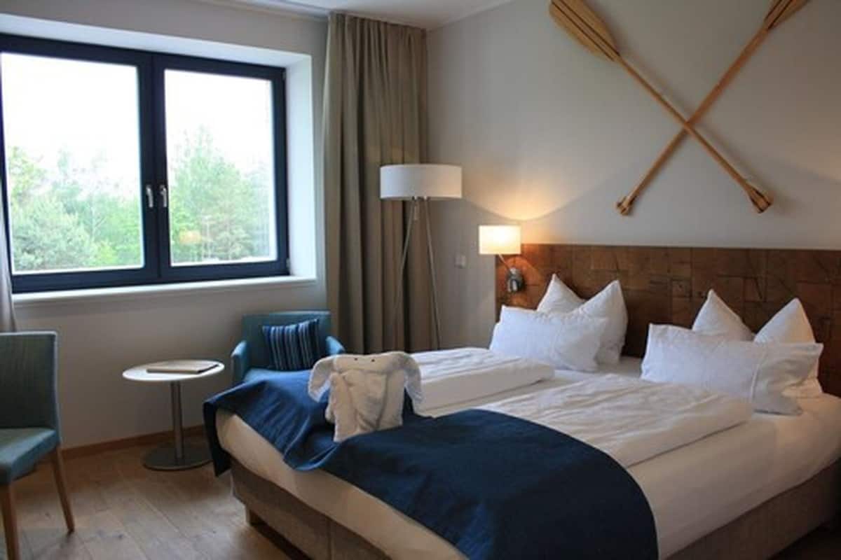 Habitación doble clásica | Escritorio, cunas, wifi gratis y ropa de cama