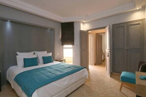 Premium bedding, in-room safe, blackout drapes, free cribs/infant beds - Riad Ayni (Marrakech)
