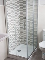Quarto casal ou duplo | Escrivaninha, quartos à prova de som, berços (sobretaxa)