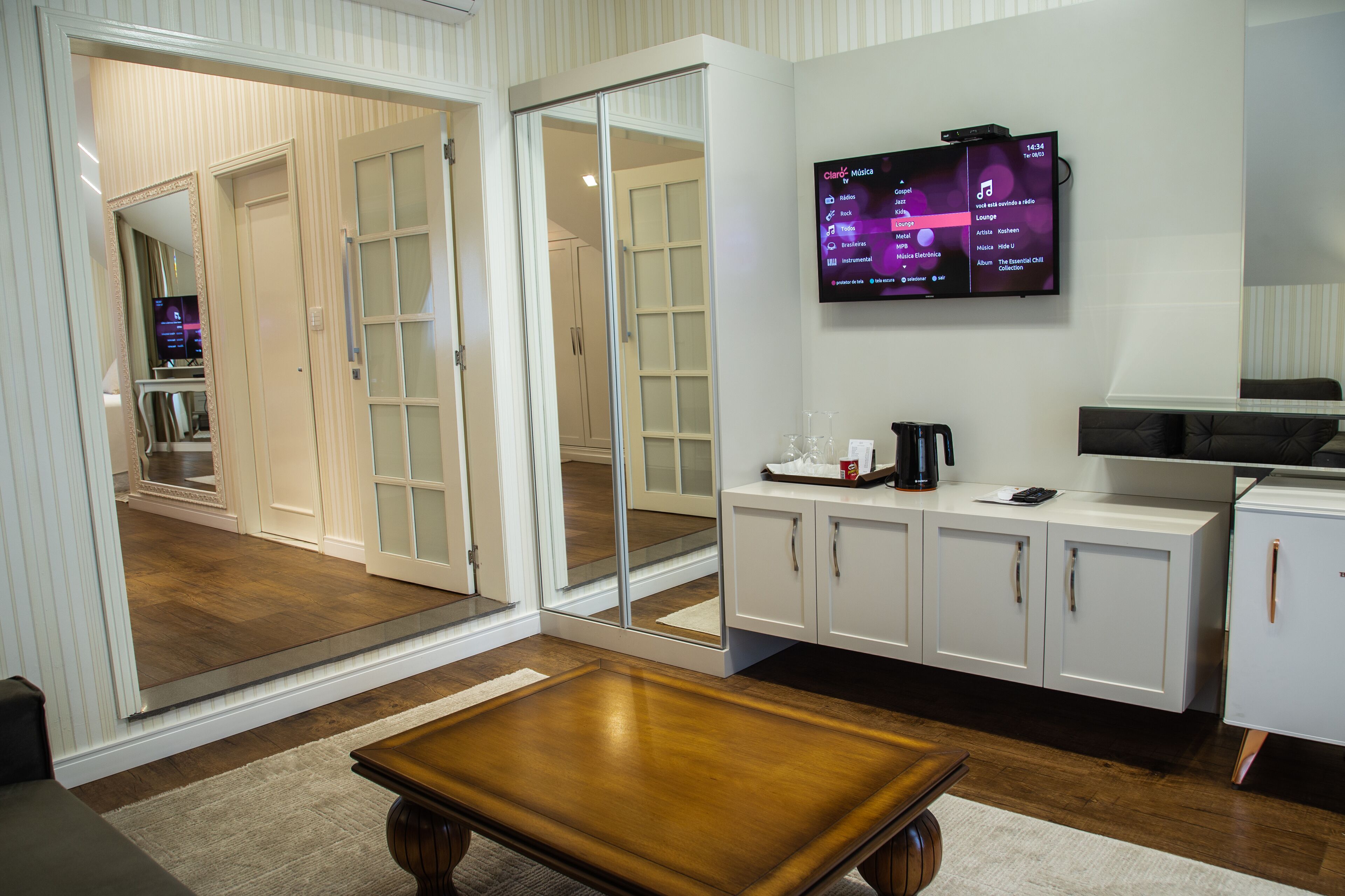 suite imperial | living room