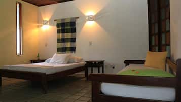Standard Quadruple Room | Minibar, rollaway beds
