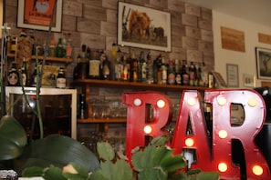 Bar (on property) - Hôtel-Gîte La Peyrade (Cajarc)