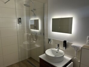 Habitación Premium doble, baño privado | Baño