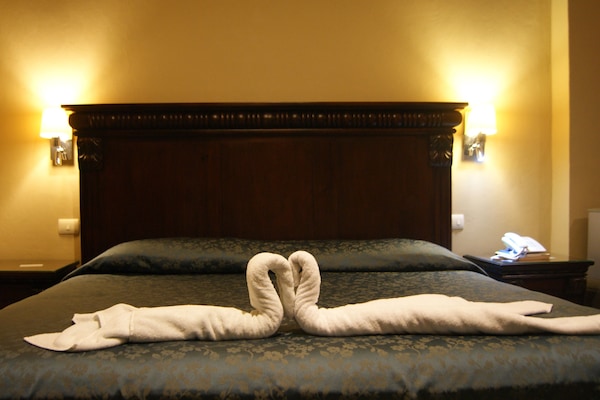 1 bedroom, in-room safe, desk, iron/ironing board