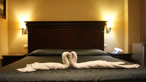 In-room safe, desk, iron/ironing board, free WiFi - Hotel San Francisco (Salina Cruz)
