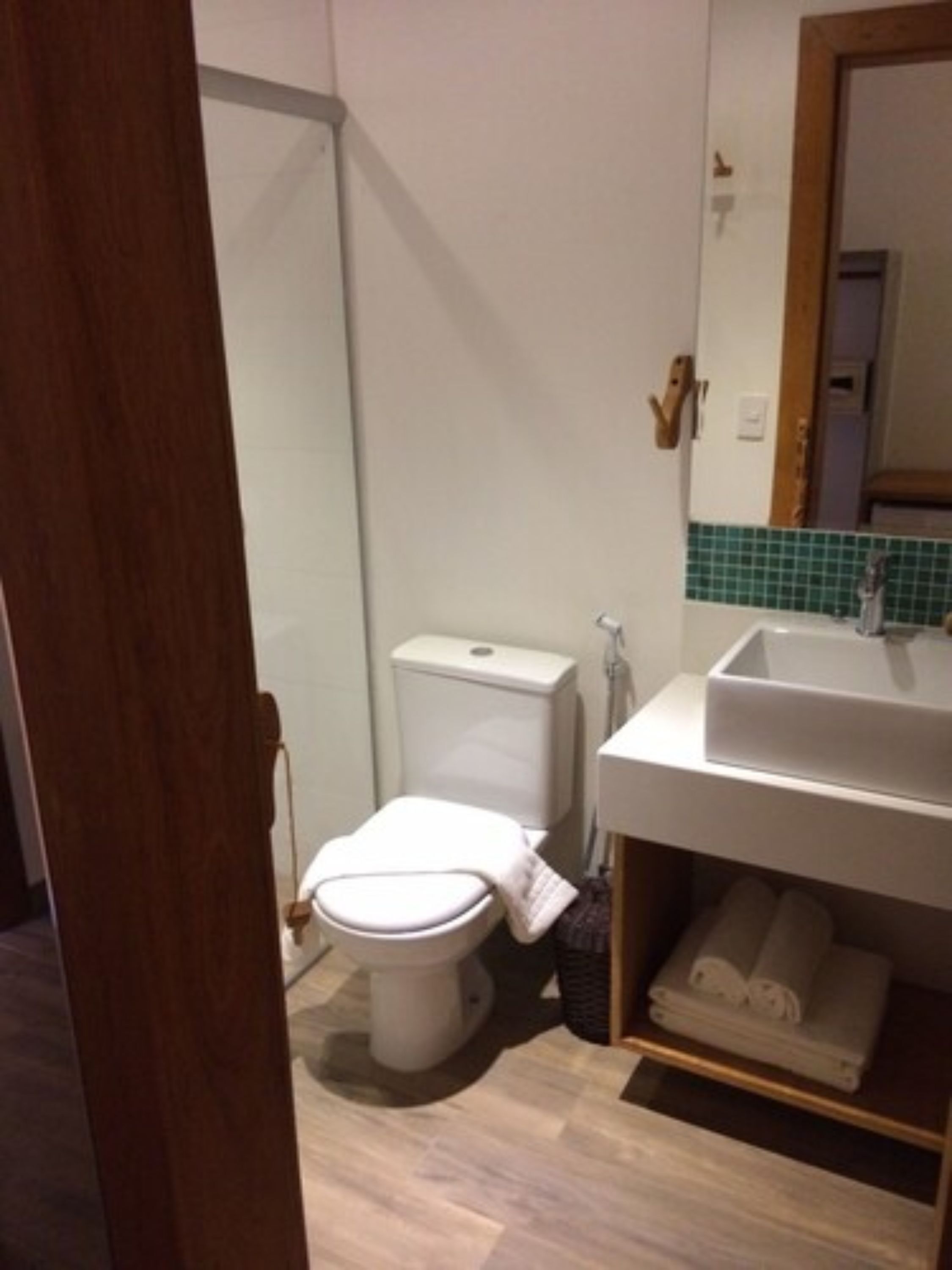 luxury double room (frente mar) | bathroom | shower, free toiletries, towels