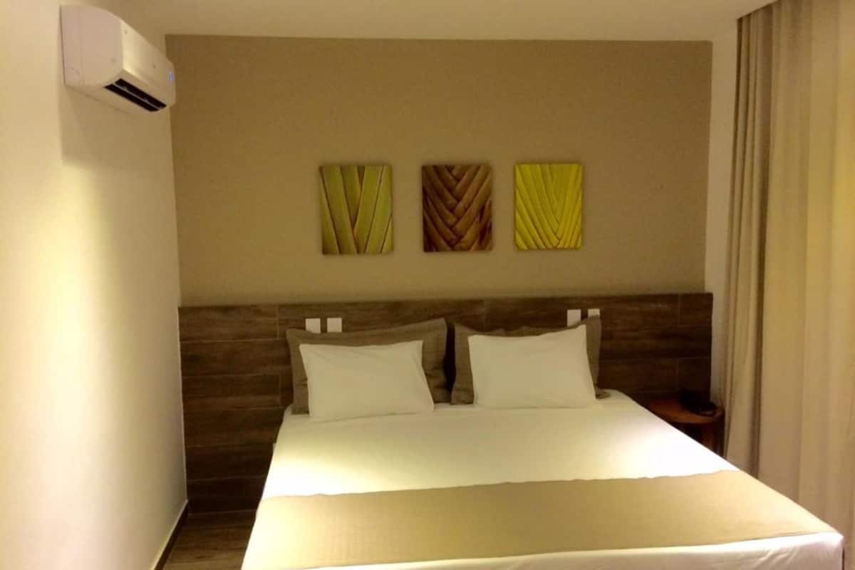 luxury double room | minibar, in-room safe, blackout curtains, rollaway beds