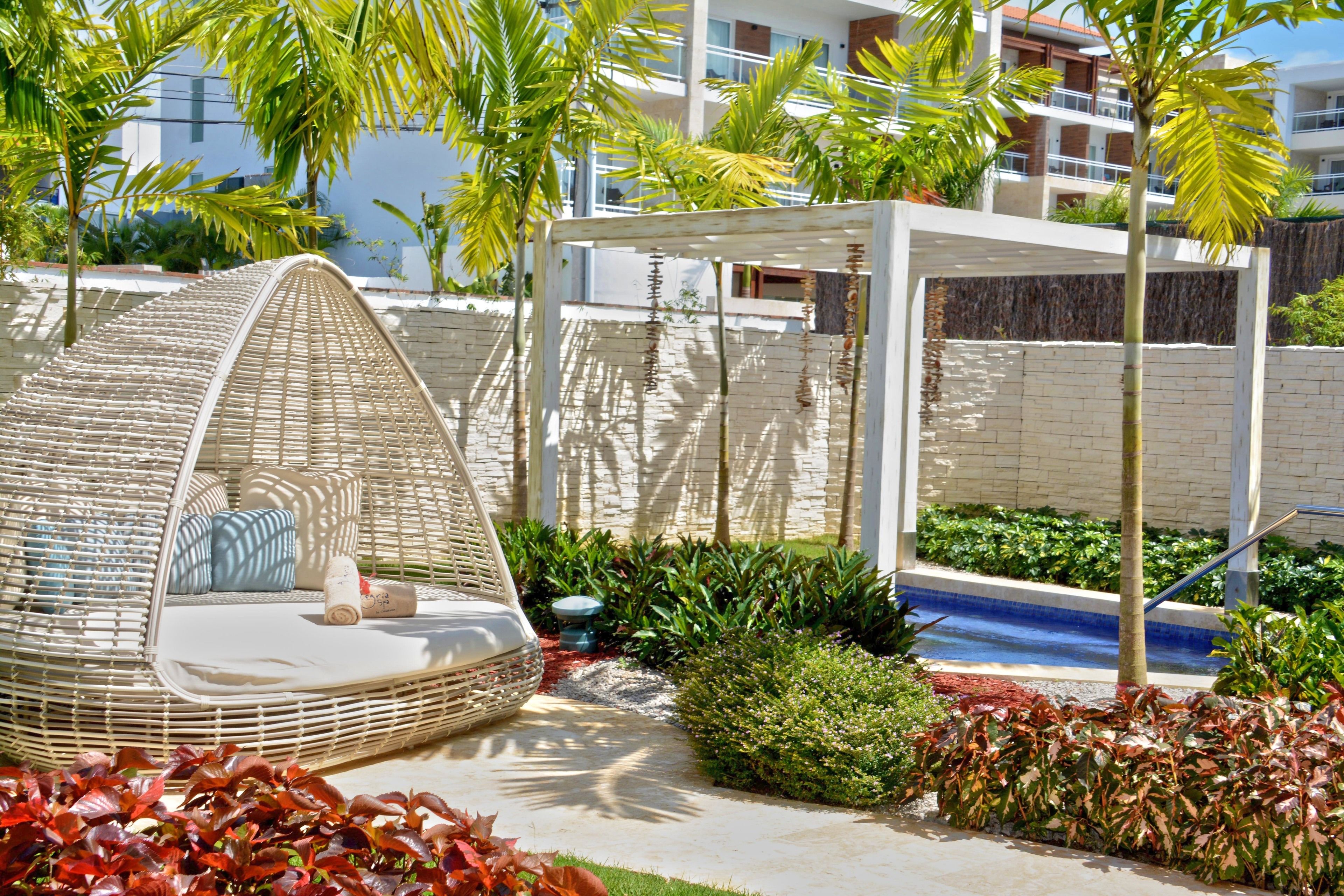 Body treatments, hydrotherapy, body wraps, body scrubs, facials