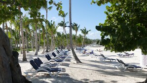 Unclassified image, 4 of 47, button - Beach Front Luxury Apartment - BlueBeach (Punta Cana)