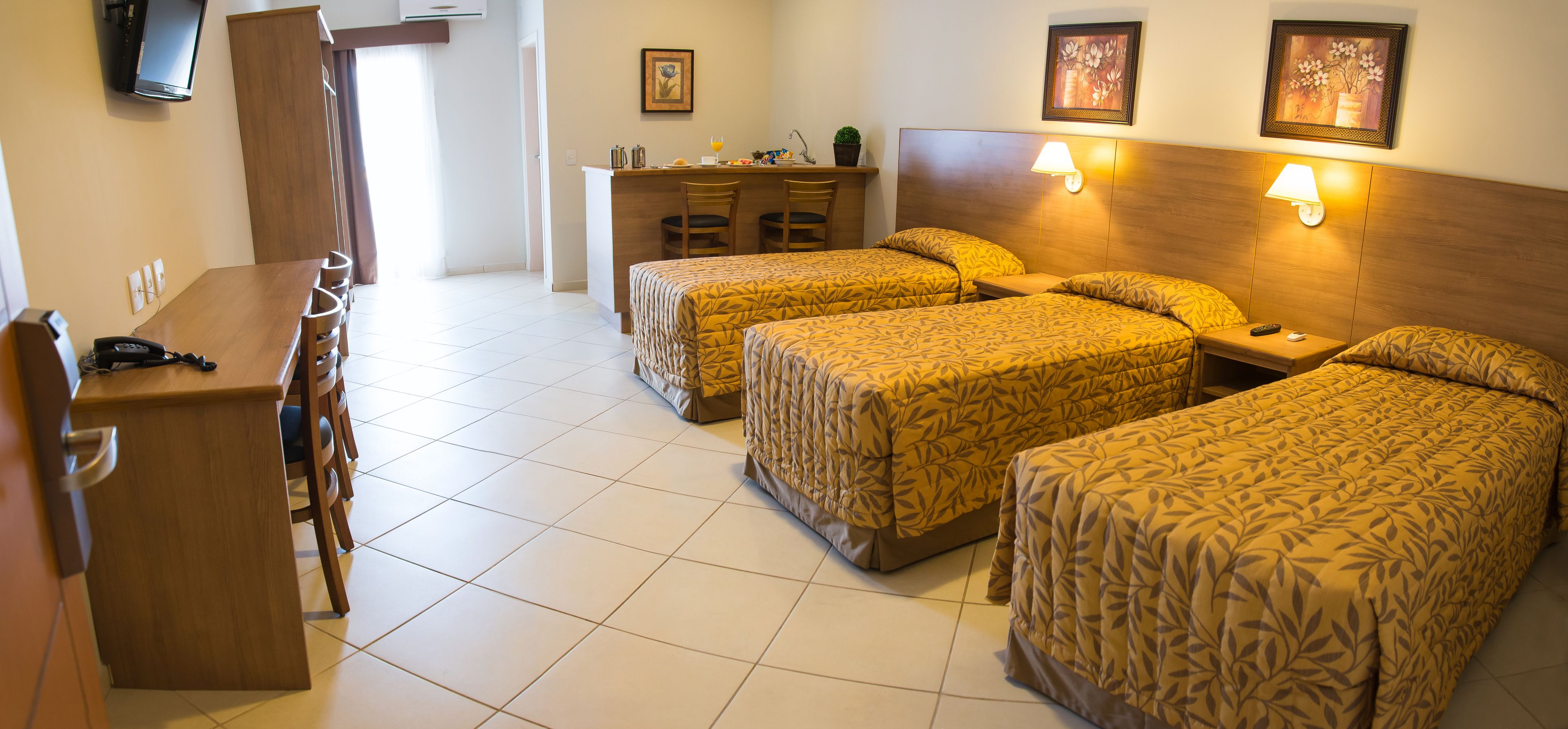 quadruple room, multiple beds (master) | 1 bedroom, minibar, in-room safe, desk