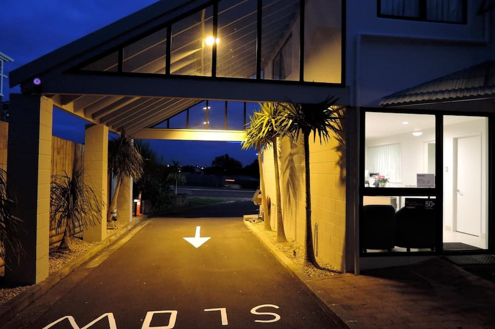 Anzac Court Motel