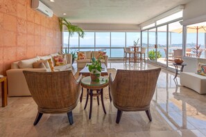 起居区 | 平板电视