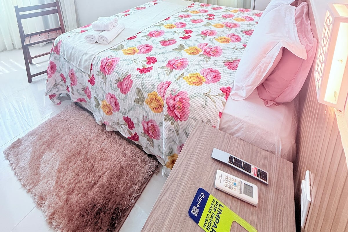 Minibar, draps fournis