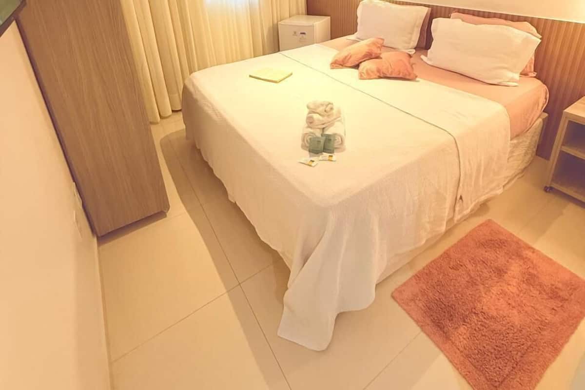 Minibar, bed sheets