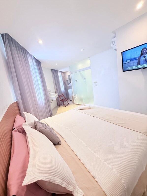 Quarto Standard King | Minibar, bed sheets - Vila do Morro Pousada (Cairu)