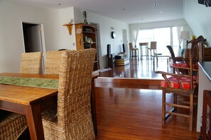 Silver Waters Cottage | In-room dining - Silver Waters Lodge (Dairy Flat)