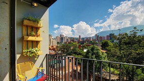 View from property - Los Patios Hostel (Medellín)