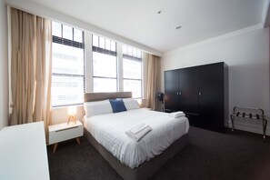 1 bedroom, desk, iron/ironing board, WiFi