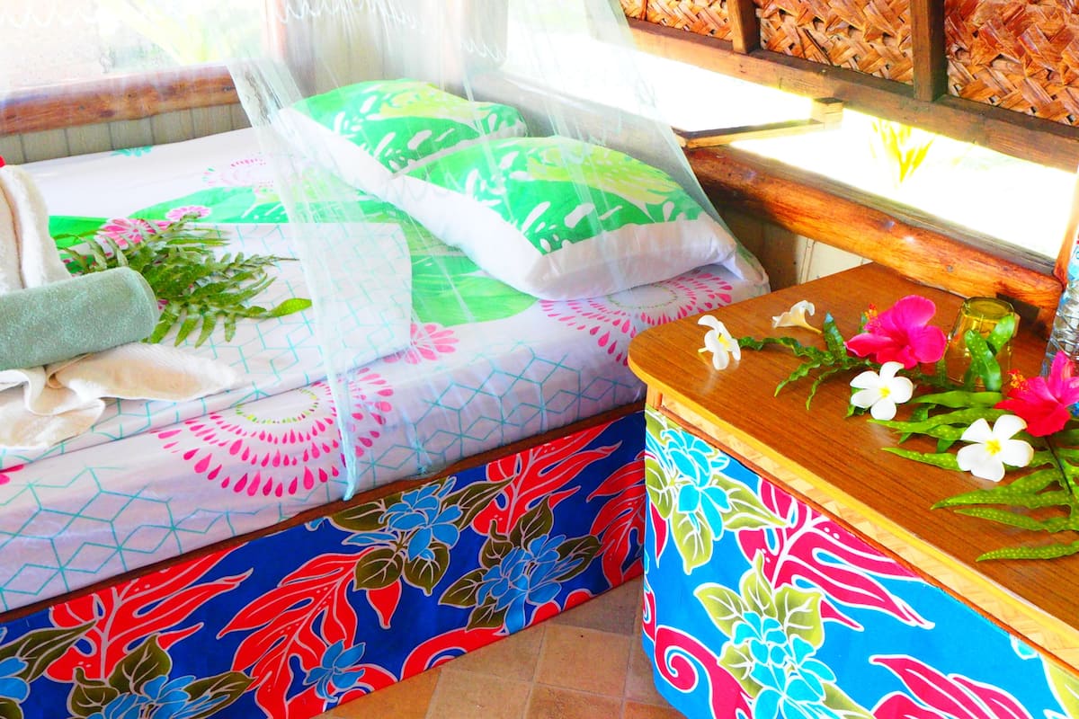 Bungalow Standard, vista mare | 1 camera, lenzuola