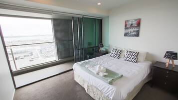 2 bedrooms, desk, iron/ironing board, cots/infant beds