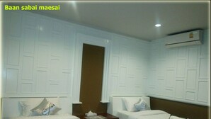 Ảnh chưa phân loại, 5 trong số 18 ảnh, nút