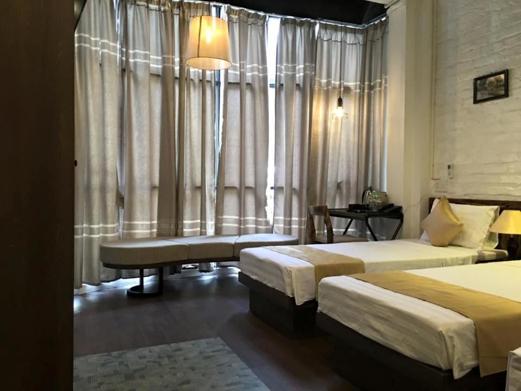 luxury triple room | 1 bedroom, in-room safe, free wifi, bed sheets
