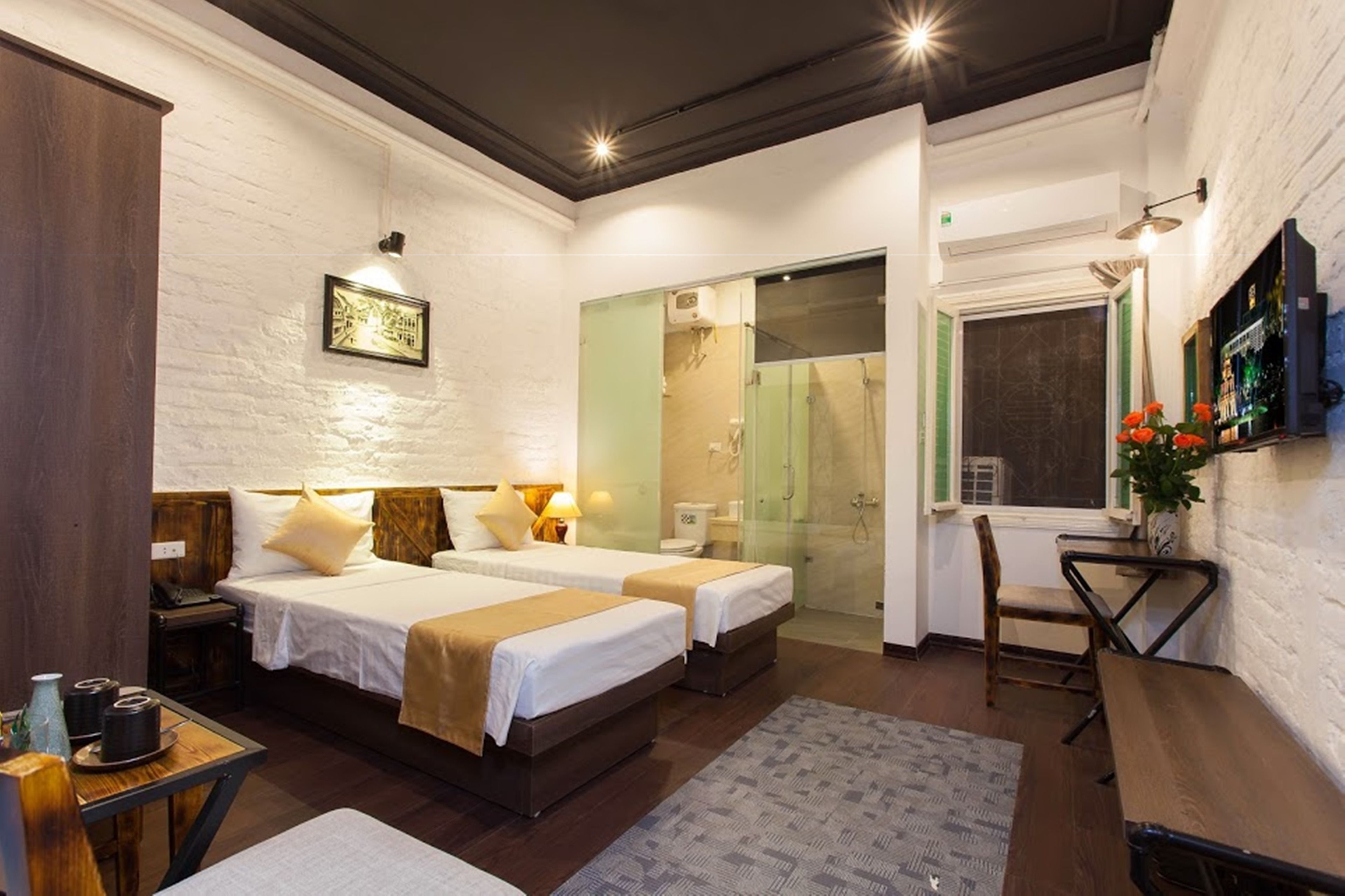 deluxe double or twin room | 1 bedroom, in-room safe, free wifi, bed sheets