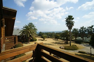 Pemandangan dari hartanah