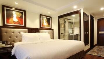 1 bedroom, premium bedding, pillow-top beds, minibar