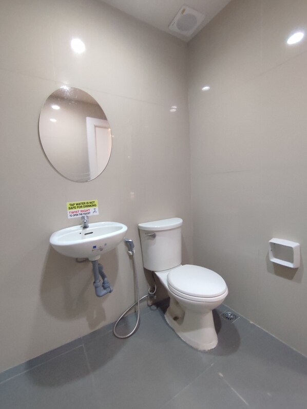 Bathroom - One Serenata Hotel Bacao (General Trias)
