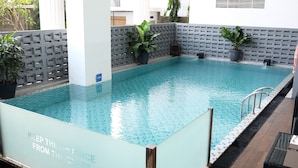 Kolam renang outdoor