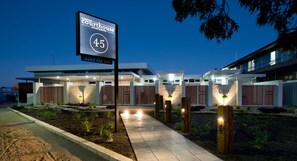 A modern building with a sign indicating it is the 45th building in a series, likely part of a larger complex. - Loxton Courthouse Apartments (Loxton)
