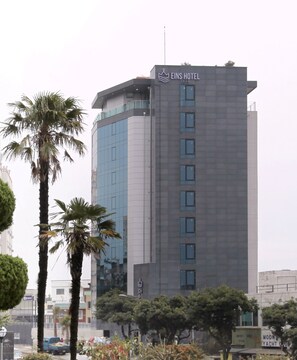 Front of property - Eins Hotel (Seogwipo)