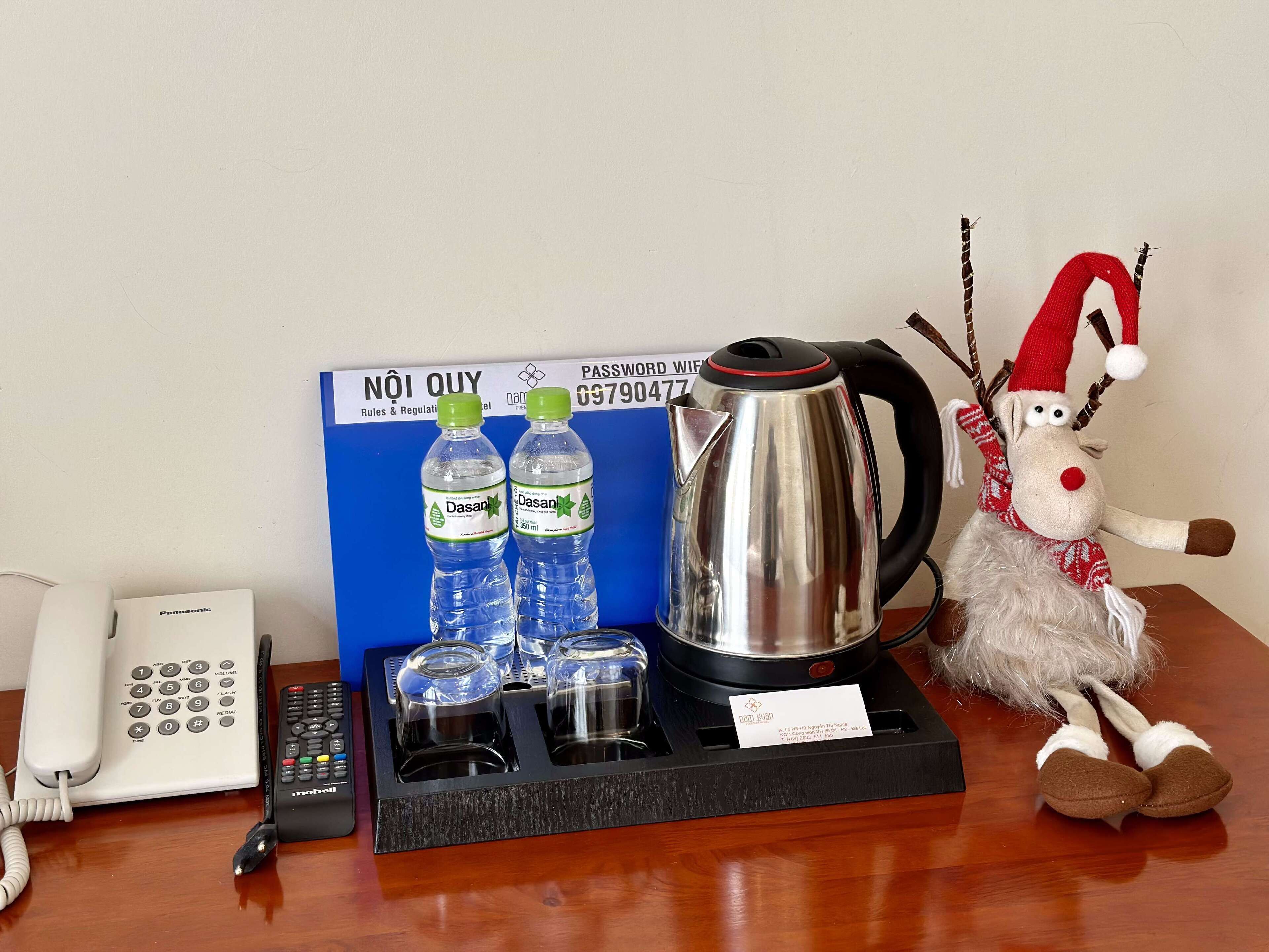 standard room | in-room dining